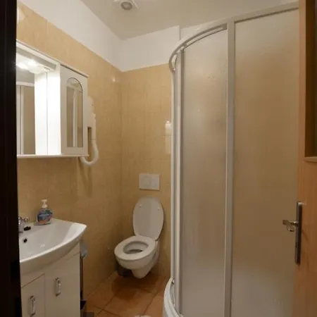 Homestay Skolici Stredisko Abena S Ubytovanim *