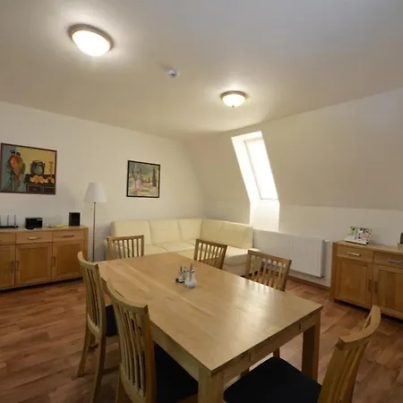 Skolici Stredisko Abena S Ubytovanim