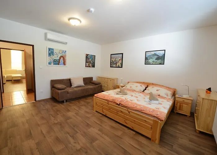 Privatunterkunft Skolici Stredisko Abena S Ubytovanim