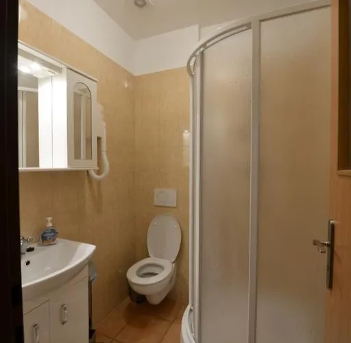 民宿 Skolici Stredisko Abena S Ubytovanim *