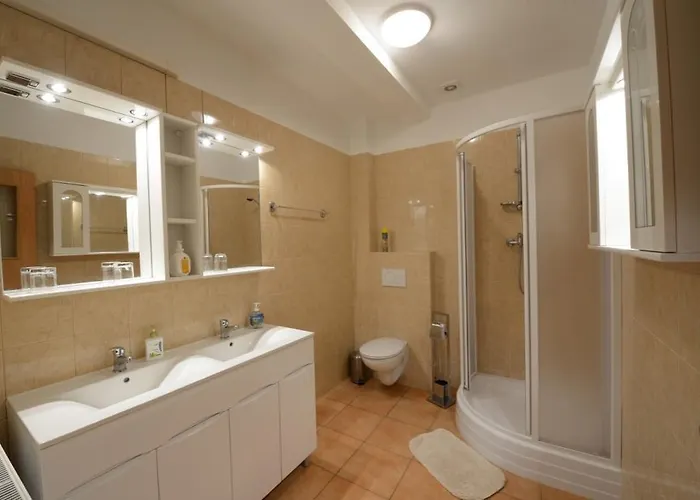 Skolici Stredisko Abena S Ubytovanim