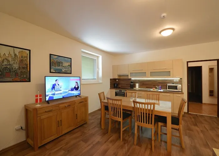 Skolici Stredisko Abena S Ubytovanim 民宿 *