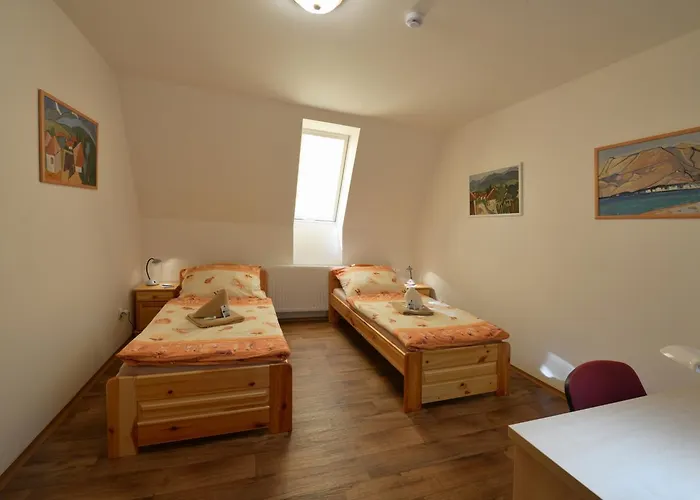 Skolici Stredisko Abena S Ubytovanim