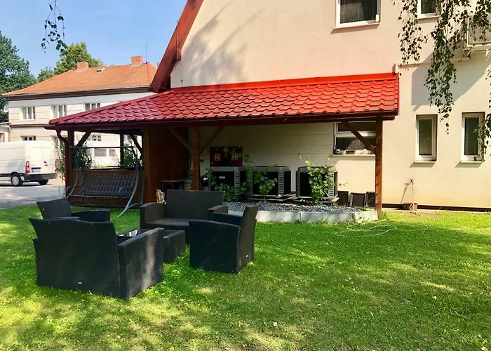 Skolici Stredisko Abena S Ubytovanim Privatunterkunft *