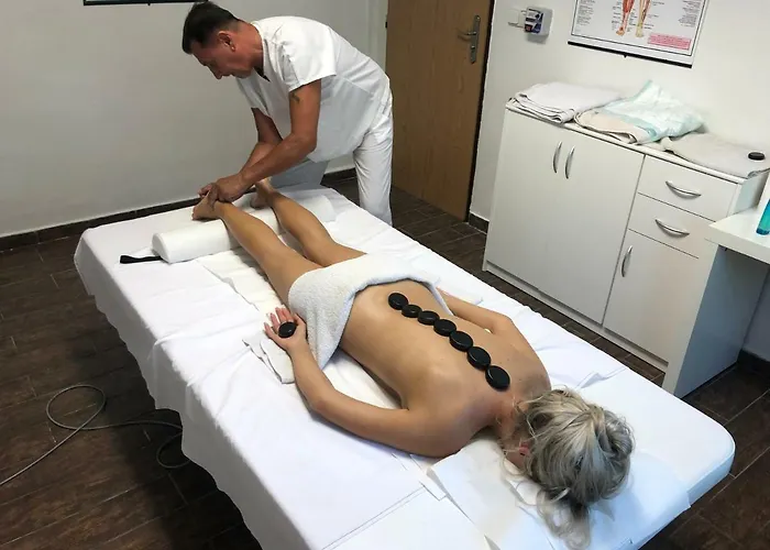 Skolici Stredisko Abena S Ubytovanim 民宿 *